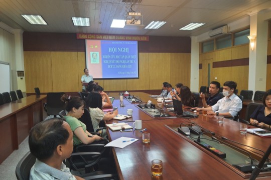 ĐẢNG ỦY CÔNG TY HANEL TỔ CHỨC HỌC TẬP QUÁN TRIỆT NGHỊ QUYẾT HỘI NGHỊ LẦN THỨ NĂM BCH TRUNG ƯƠNG ĐẢNG KHÓA XIII.